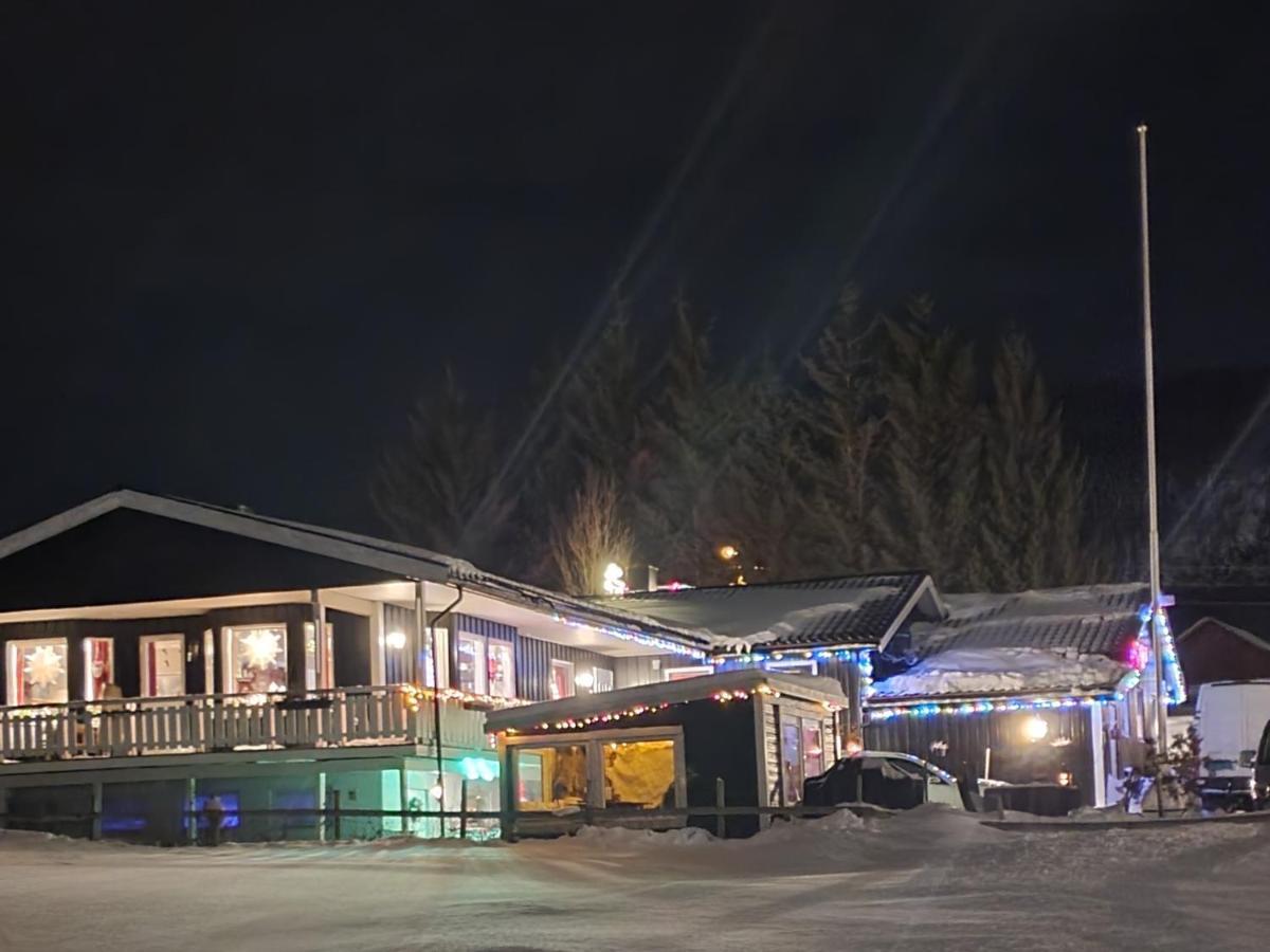 Nydelig Utsikt, Egen Leilighet Med To Parkeringer Movik  Bagian luar foto