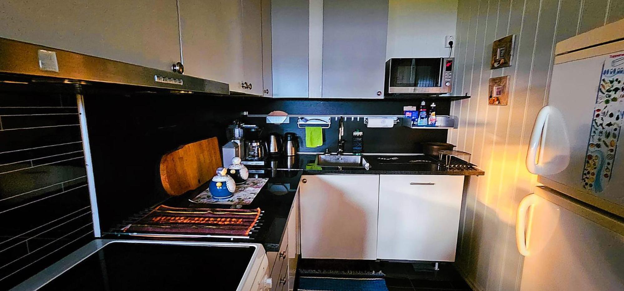 Nydelig Utsikt, Egen Leilighet Med To Parkeringer Movik  Ruang foto