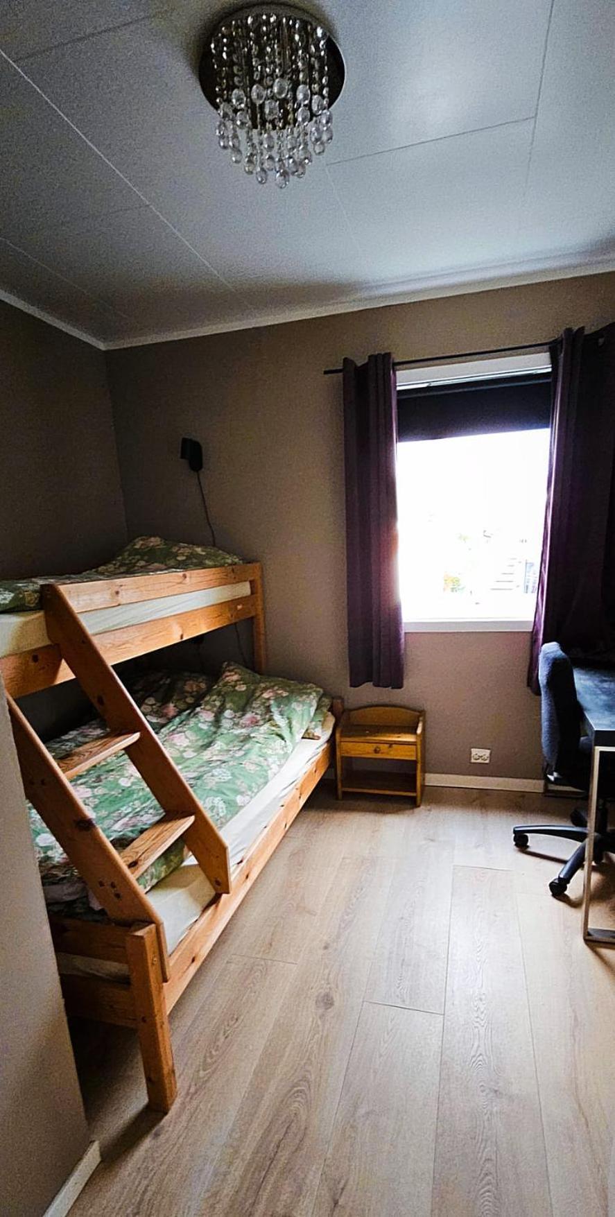 Nydelig Utsikt, Egen Leilighet Med To Parkeringer Movik  Bagian luar foto